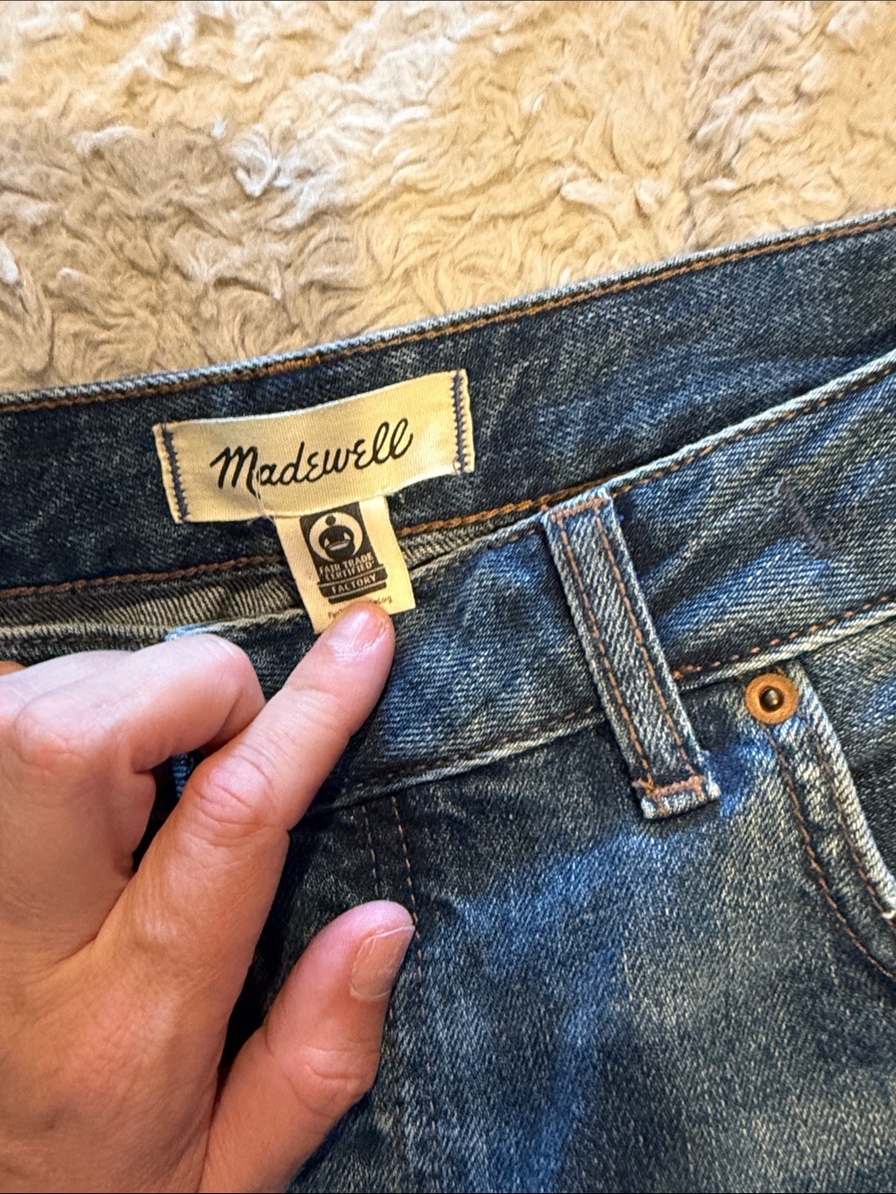 Madewell The Curvy Dean Easy Straight Crop Jean Women's Blue Jeans - Picture 3 of 4